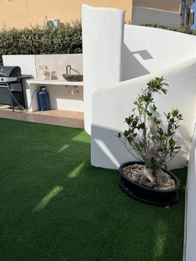 Le Residenze Del Mare Monolocale N2 Apartment La Caletta Exterior photo
